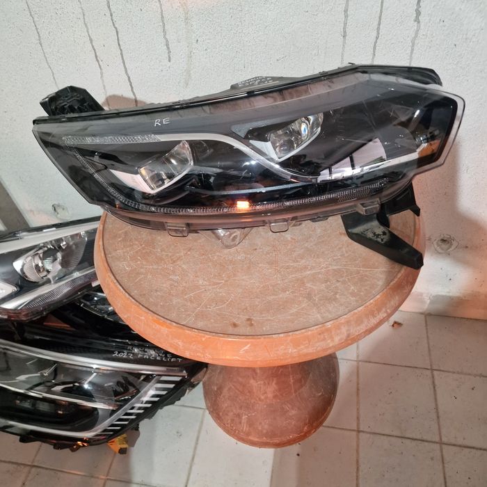 Renault Espace 5  2018 десен фар