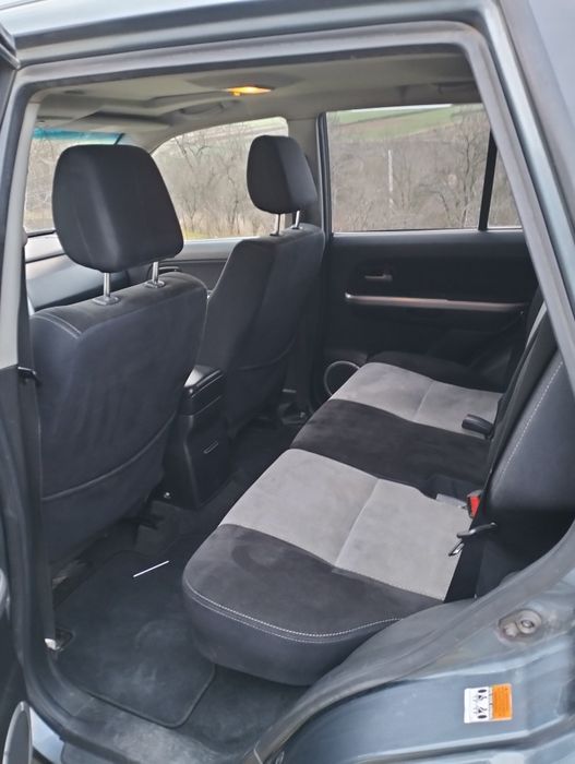 Vând Suzuki Grand Vitara