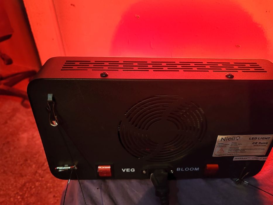 LED лампа Niello® 300 W за Отглеждане на Растения