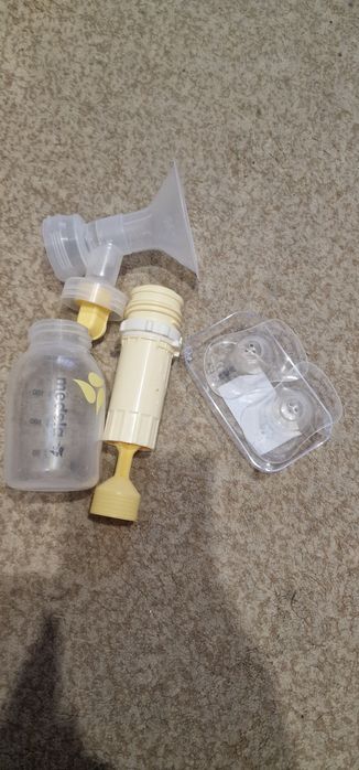 Продам молокоотсос Medela