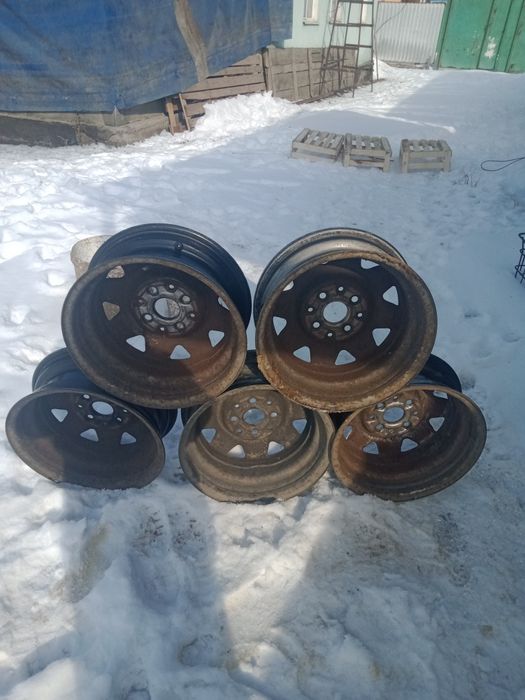 Диски четырех дырые