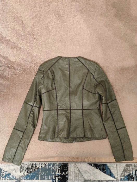 Женская кожанка. Размер 44-46
Модная современная