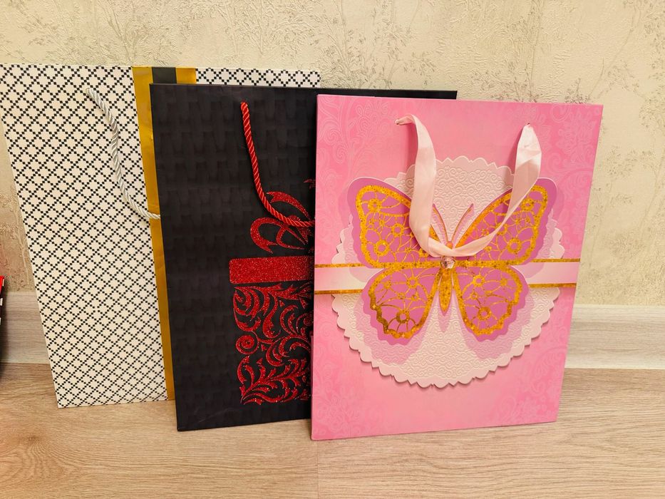 Подарочные пакеты от 200 то