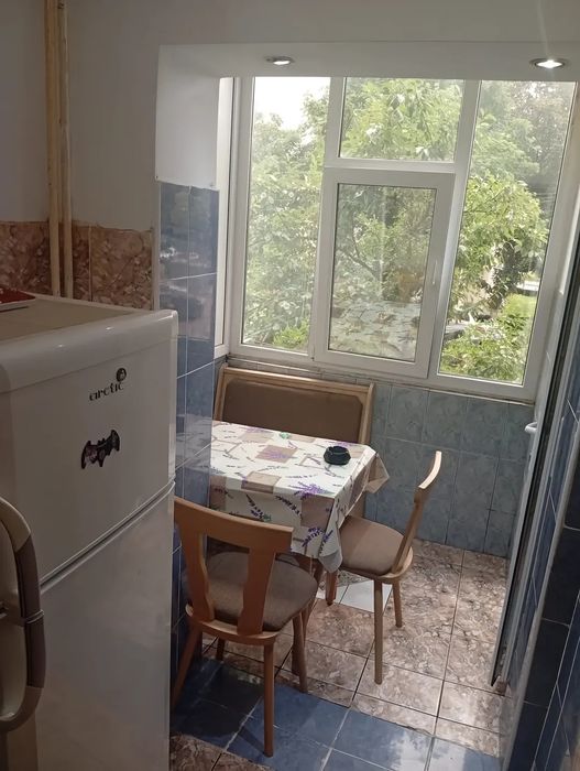 Se închiriază garsoniera