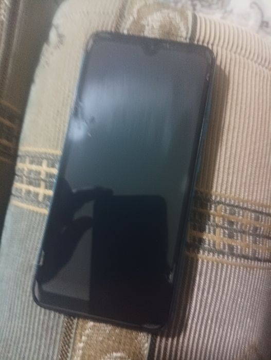 Телефон сотилади, Tecno