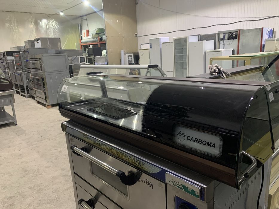 Горизонтальная витрина б/у в отличном состоянии!!!