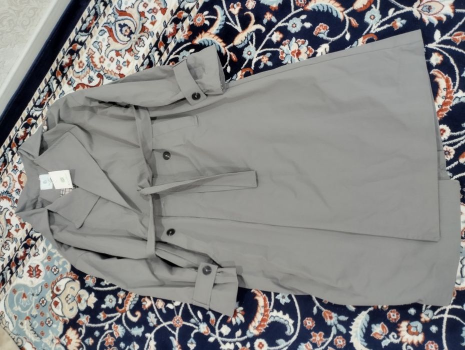 Продам плащ женский