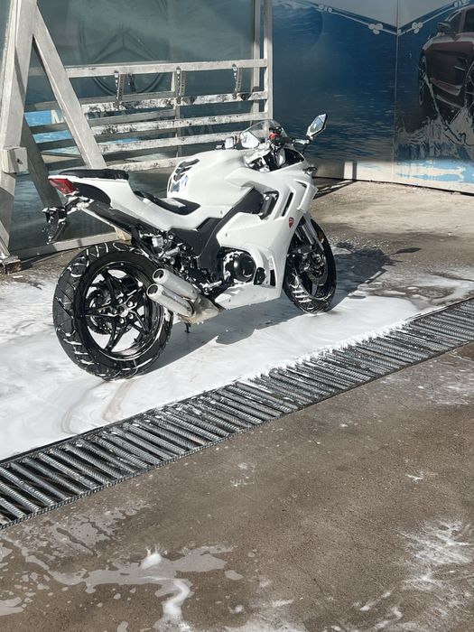 Dugati panigali 400cc