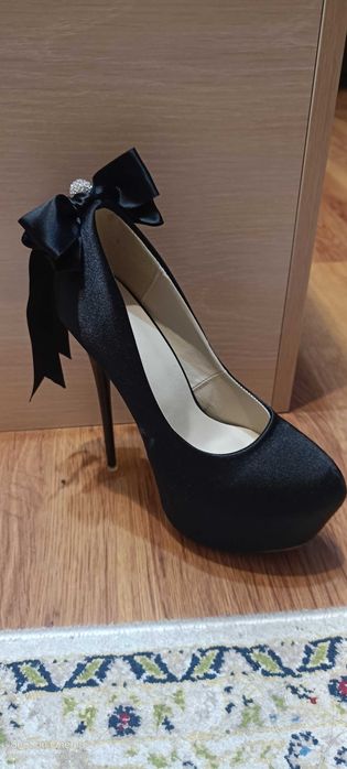 Элегантные туфли — новые, 37 размер