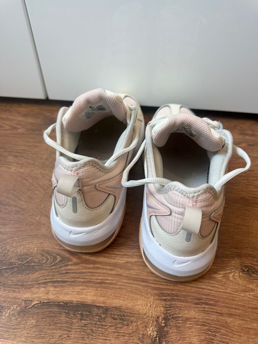 Дамски Маратонки Nike