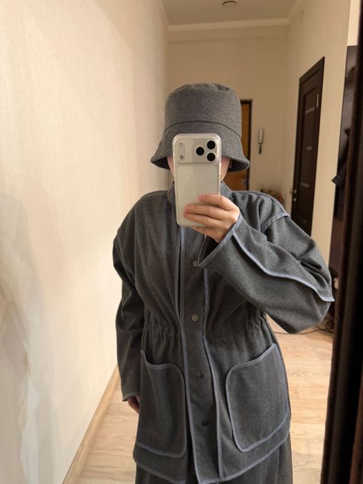 Продам костюм тройка