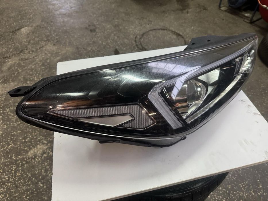 Фар за Хюндай Туксон/Hyundai Tucson 2019-2020г.