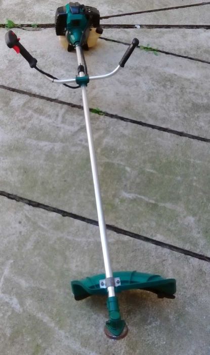 Бензинов тример за трева