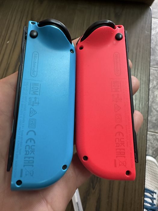 Nintendo Switch + card 64gb