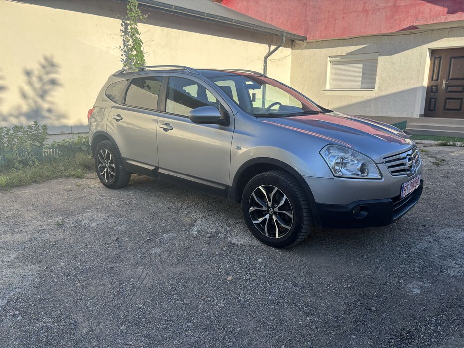 Nissan Qashqai +2