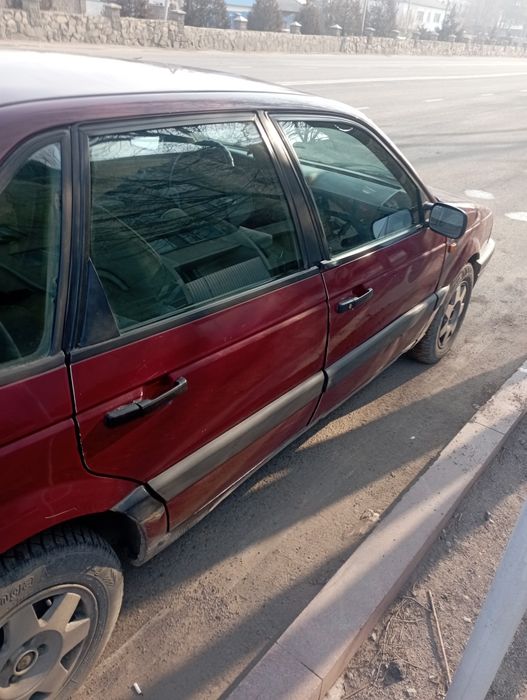 Продаю Пассат Б3