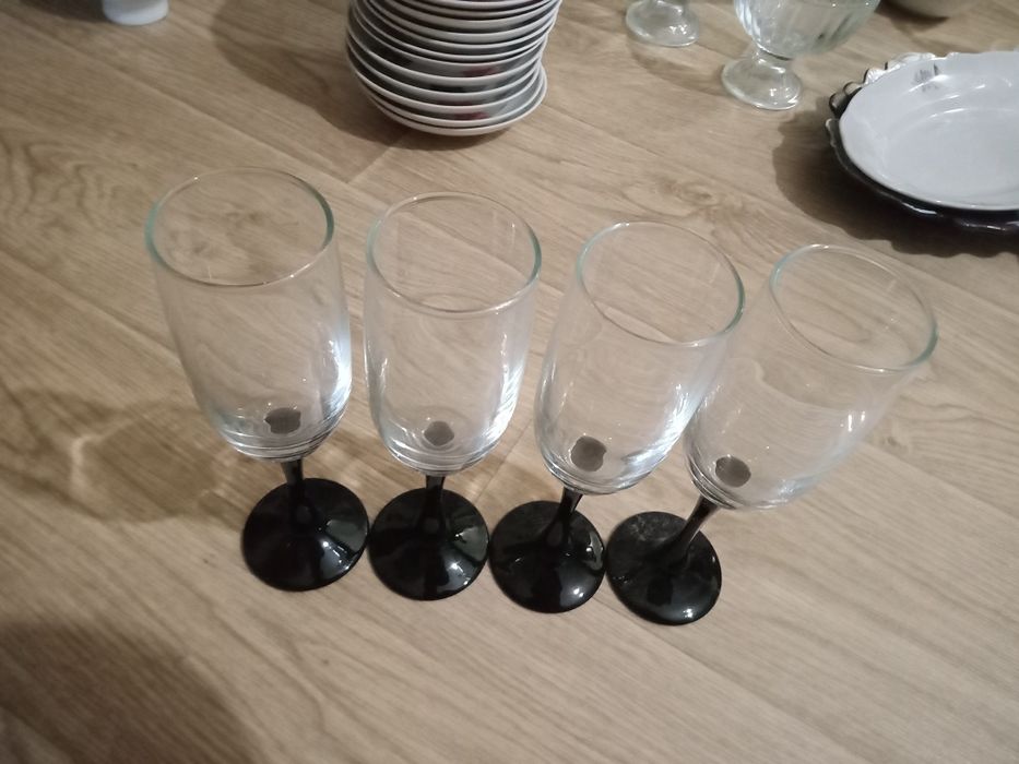 Продам красивые фужеры