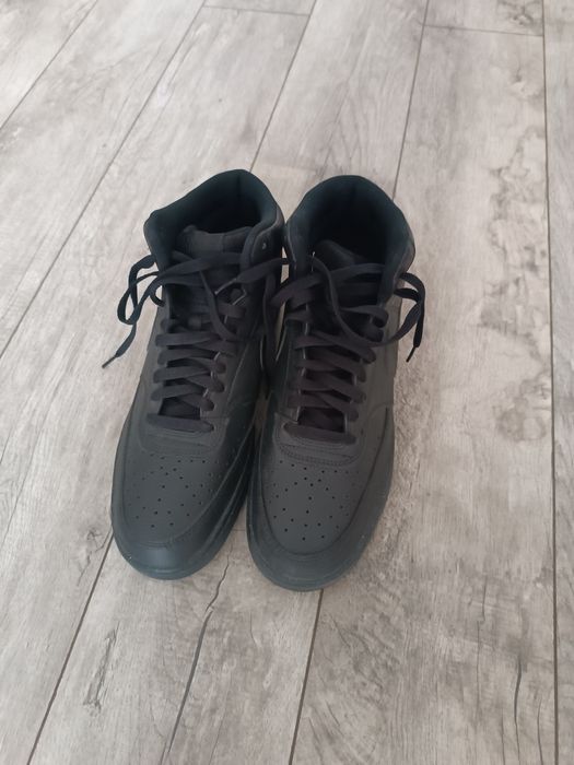 Продам кроссовки Nike Court Vision
