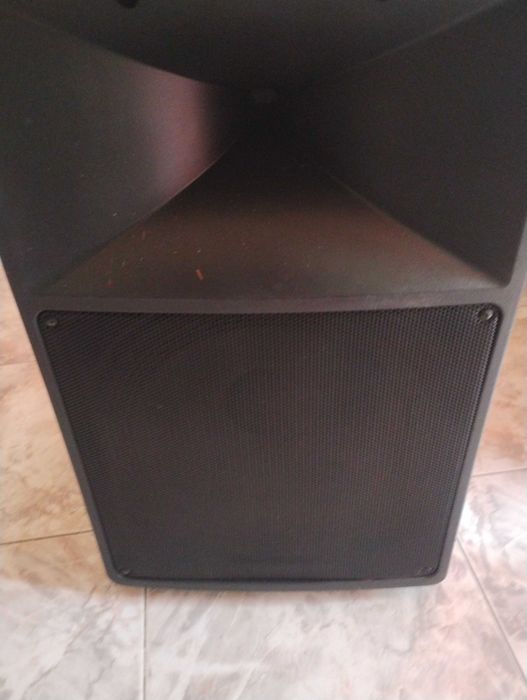 Тонколони 15 инча 360w. Reloop
