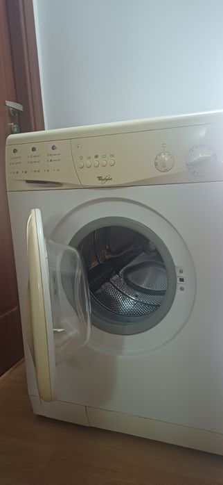 Masina de spălat  whirlpool