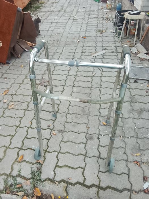 Продам ходунок взрослых