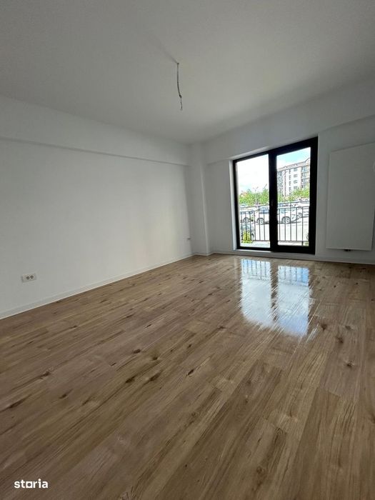 Apartament 2 camere Cu boxa și parcare, Cartier Soleia