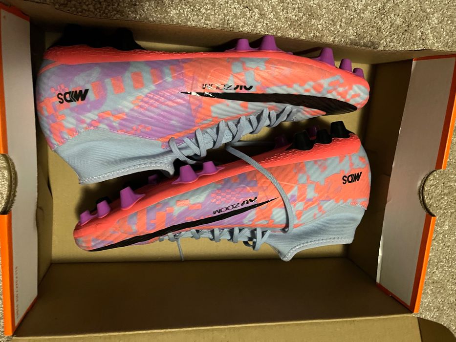 Nike football boots mercurial CR7