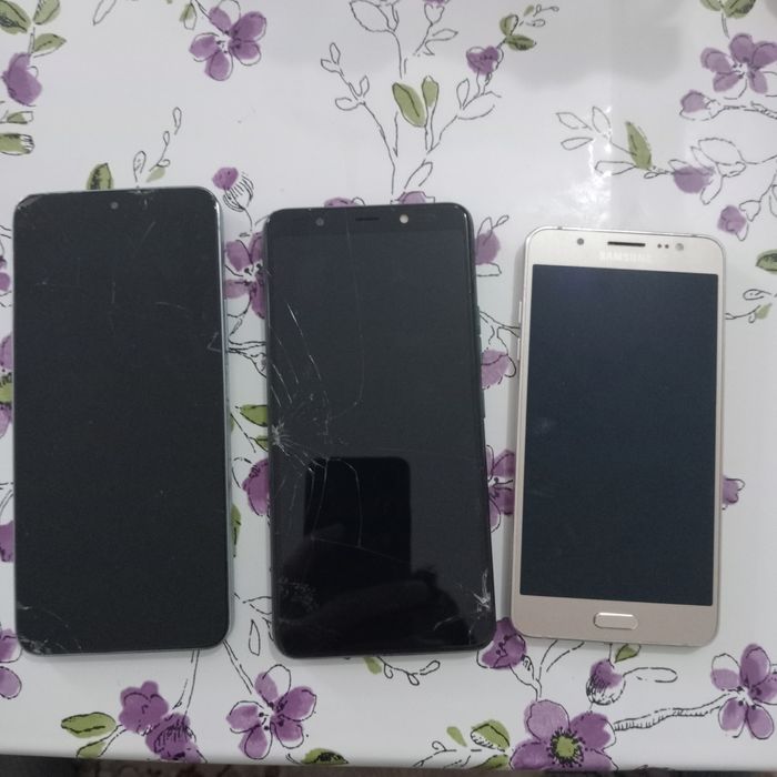 Honor 90 lite 8/256 и техно Самсунг