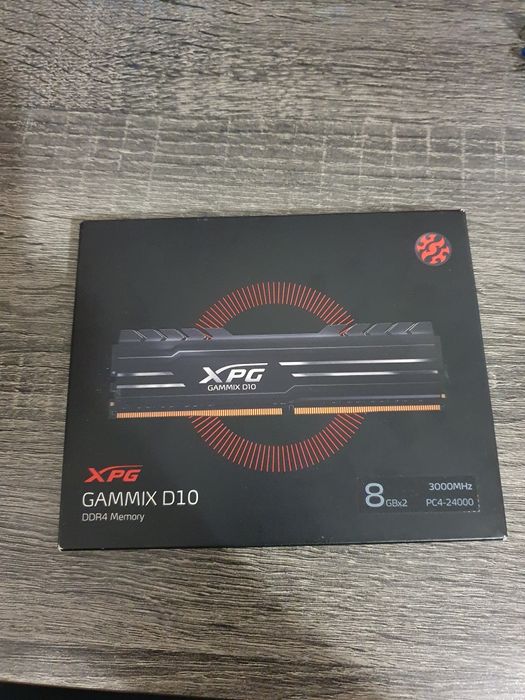 Placute ram 2x4gb 3000mhz