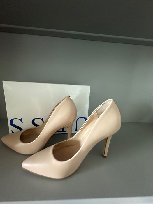 Дамски обувки Guess