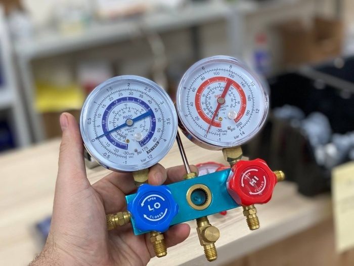 Ремонт холодильников ,торговых  витрин и морозильников