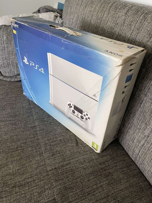 PS 4 500GB + 9 игри