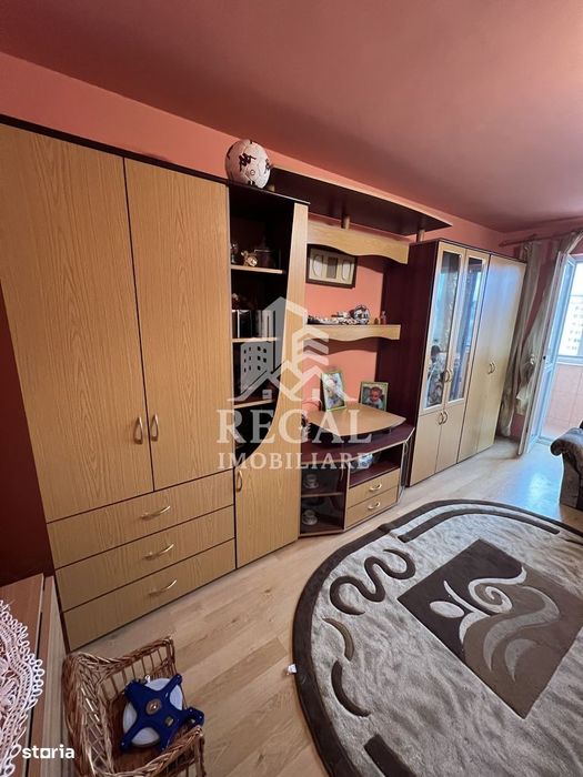 Apartament 2 camere decomandat – Micro 4 | Etaj 8/10 | Lift | Centrală — fotografia 3