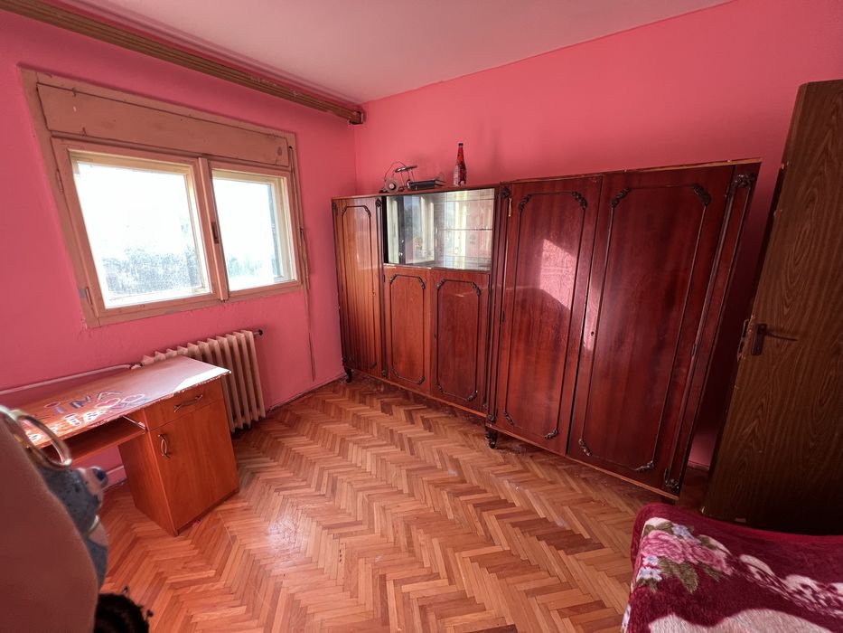 Apartament de inchiriat in Vlaicu,3 camere decomandate,etajul 2