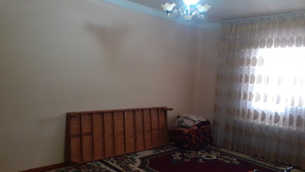 Жер уй сатылады.