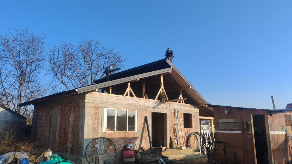 Vând casă Lipănești