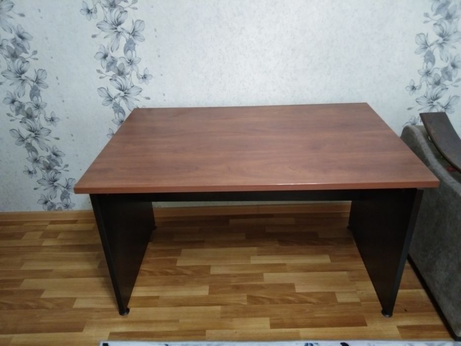 Компютерный стол