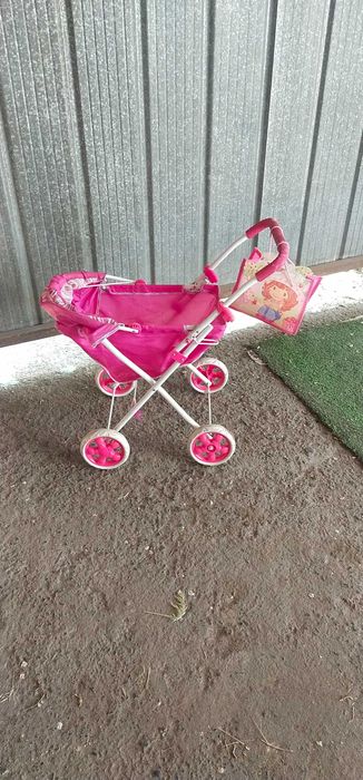 Продам детские игрушки для девочек и мальчиков.