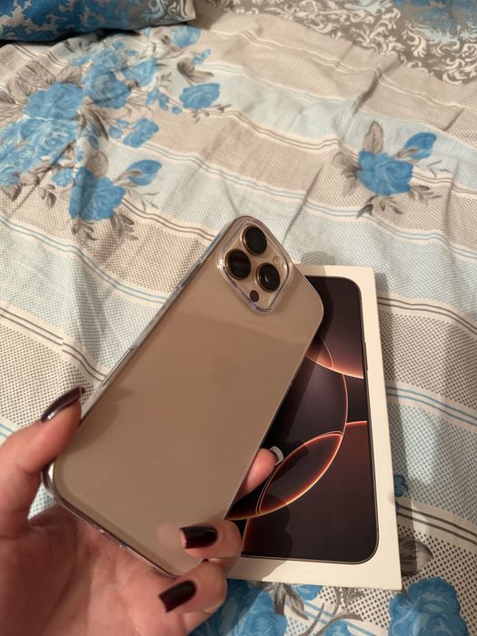 Продам 16 про мах