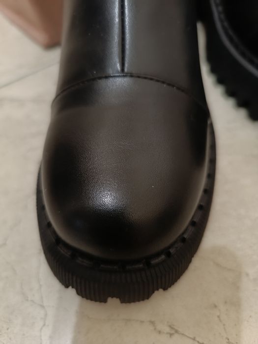 Новые зимние ботинки на девочку