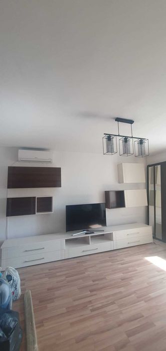 Mobilă living/sufragerie stare buna