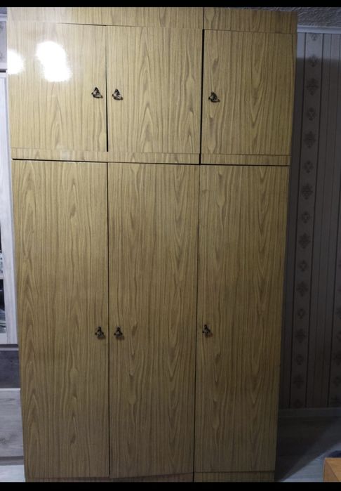 Продам шкаф в хорошем состоянии, недорог