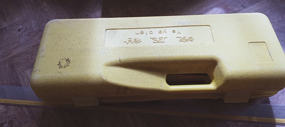 Зажим для кабеля