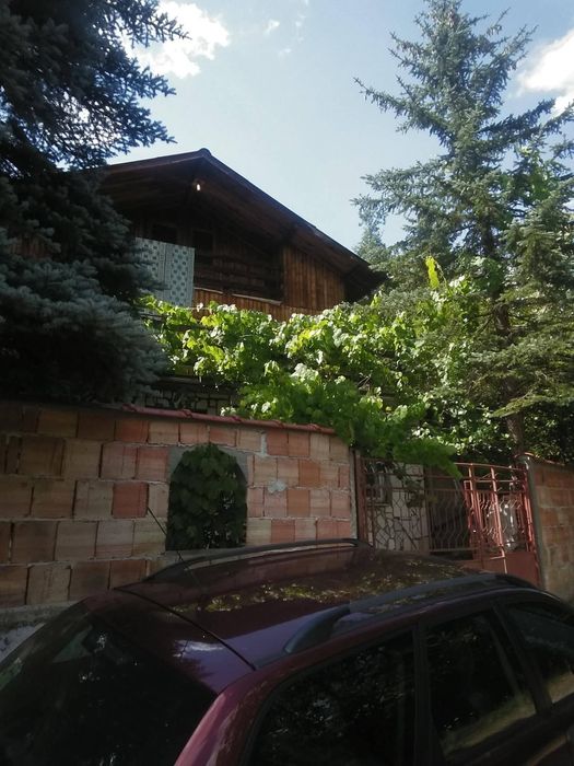 Продавам вила гр. Своге, кв. Дренов