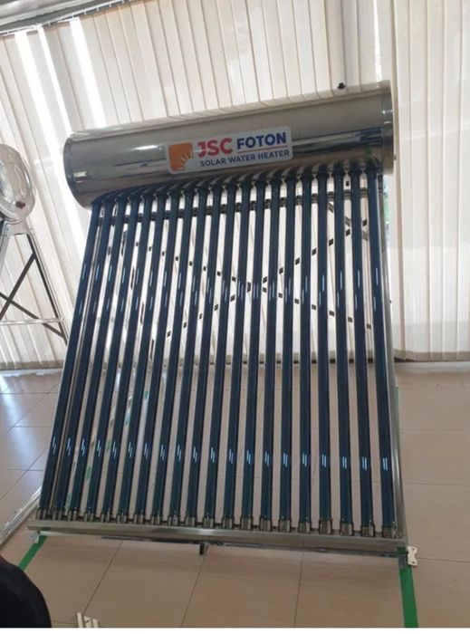 Quyosh batareyasi yordamida suv isitigichi