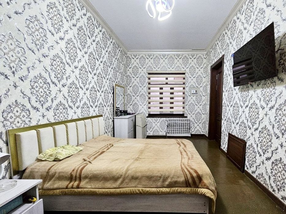 Продаётся готовый двух этажный дом , м.Беруний