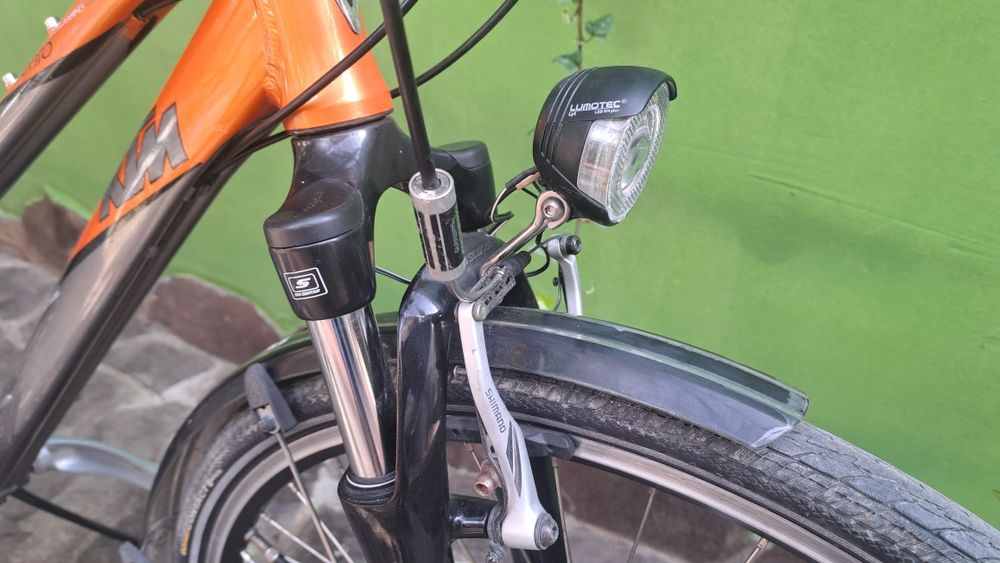 Vând bicicletă KTM roți 28
