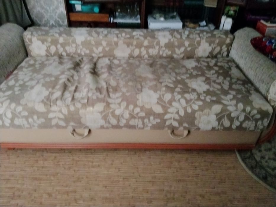 Диван за 10 к,самовывоз.