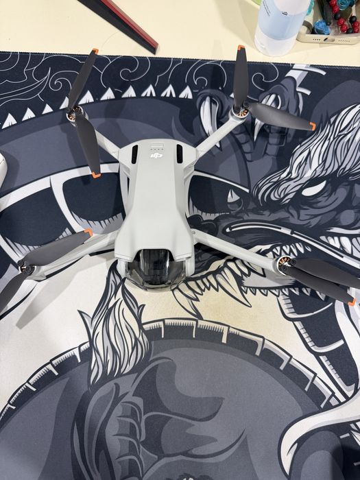 Dji mini 3 дрон  .