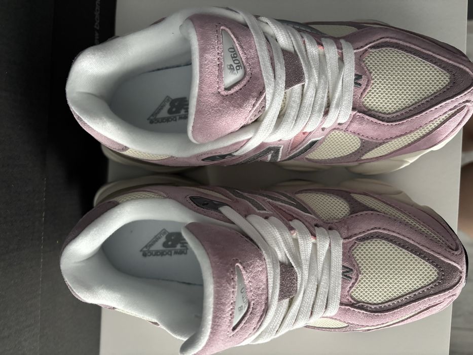 New Balance 9060
